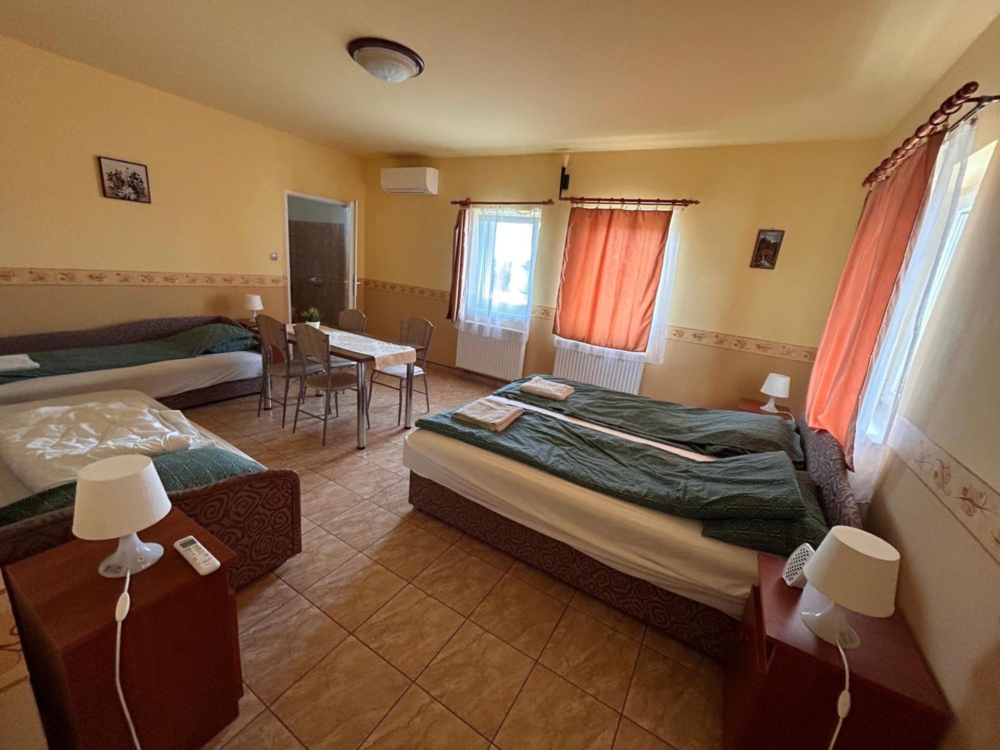 Bencsik Tanya Szentkiraly - Szallashely & Rendezvenyhaz Extérieur photo
